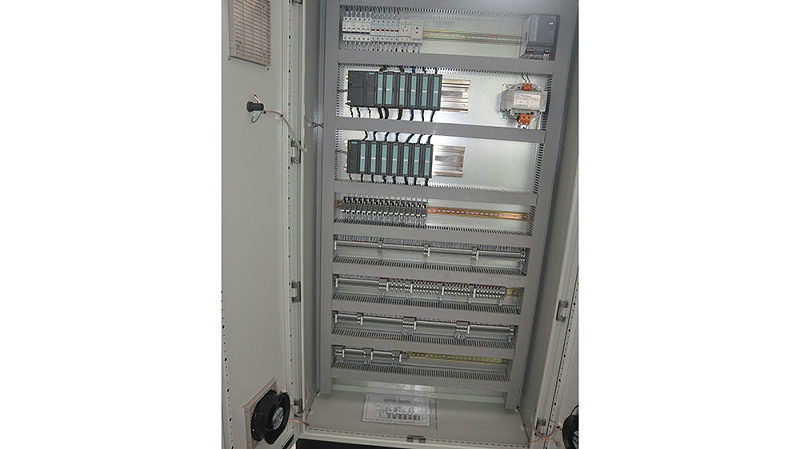 全自动配酸PLC控制柜-2